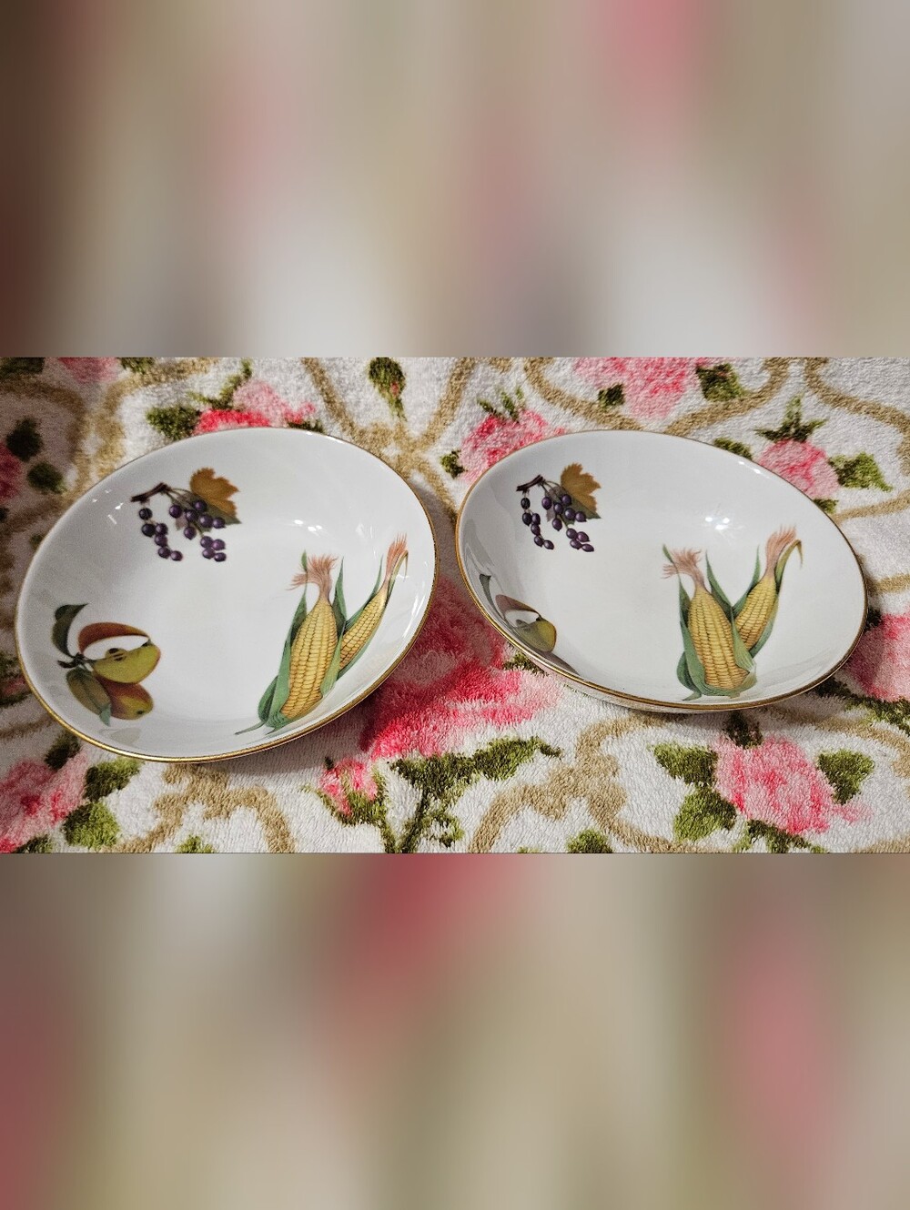 1961 Royal Worcester Bowls
